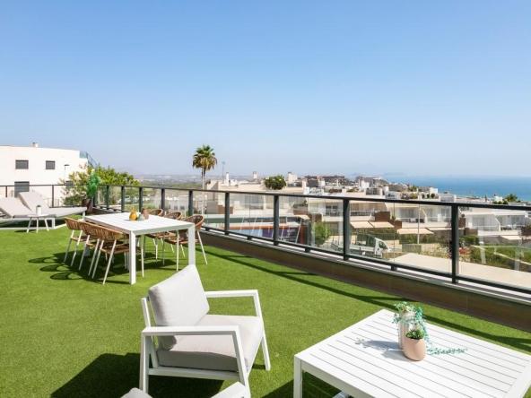 Luxury apartments in Gran Alacant with sea views and beach access